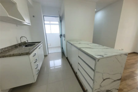 Apartamento à venda com 2 quartos em Vila Anastácio, São Paulo, SP