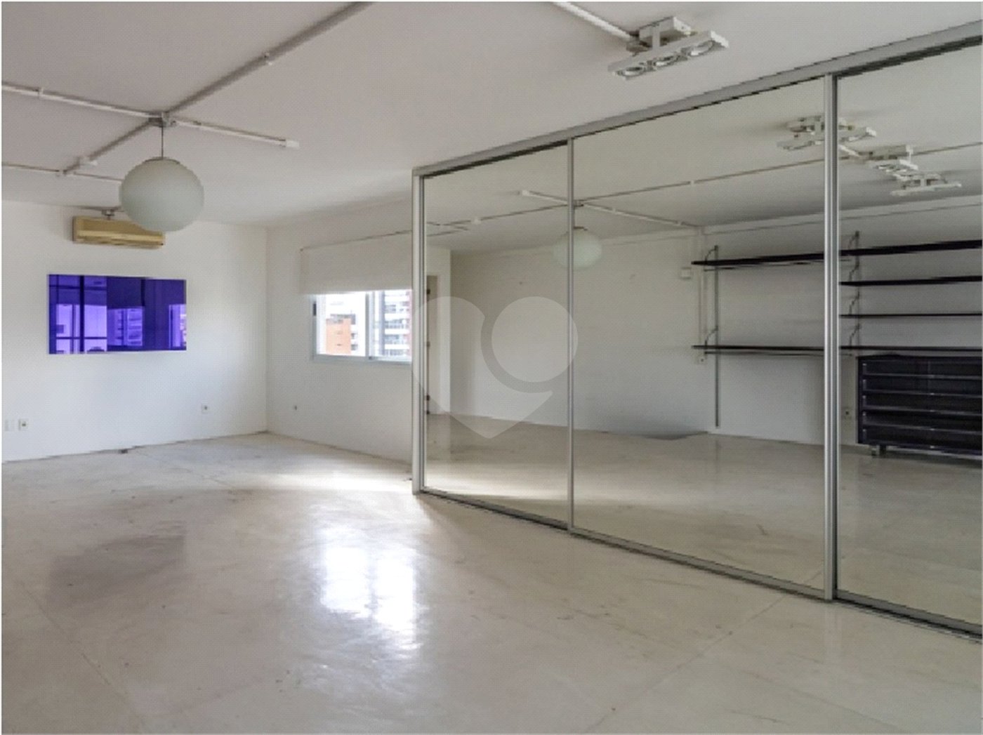 Duplex à venda ou para alugar com 1 suíte em Vila Madalena, São Paulo, SP