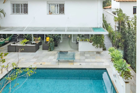 Casa à venda com 5 quartos, sendo 4 suítes, em Alto da Lapa, São Paulo, SP