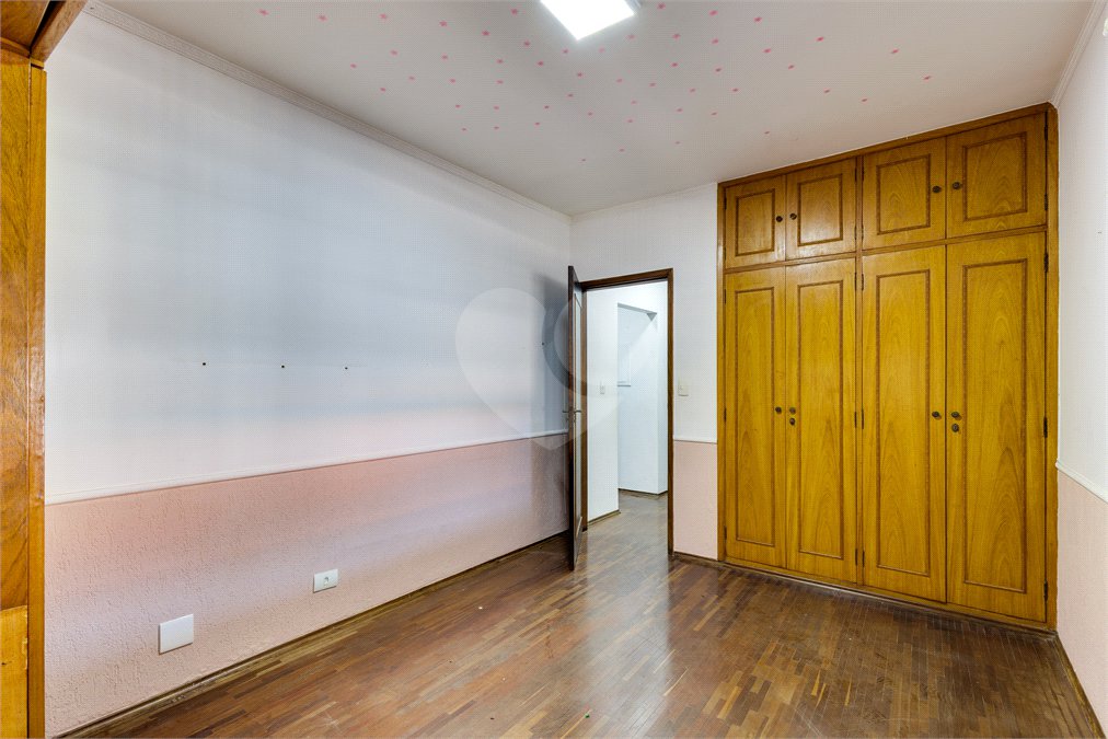 Casa à venda com 4 quartos, sendo 2 suítes, em City Campo Grande, São Paulo, SP