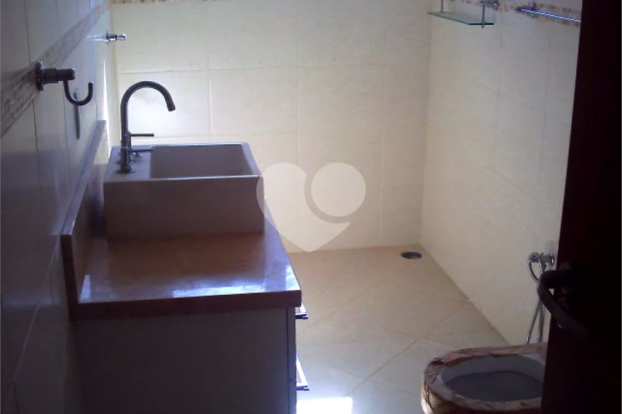 Sobrado à venda com 3 quartos, sendo 1 suíte, em Tremembé, São Paulo, SP