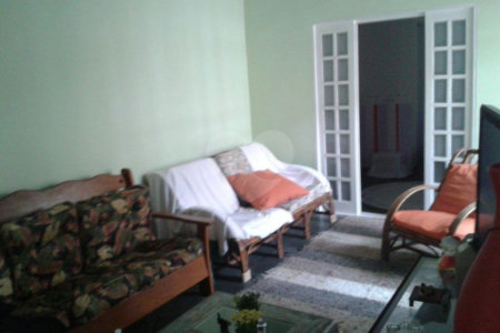 Sobrado à venda com 6 quartos, sendo 1 suíte, em Santa Teresinha, São Paulo, SP