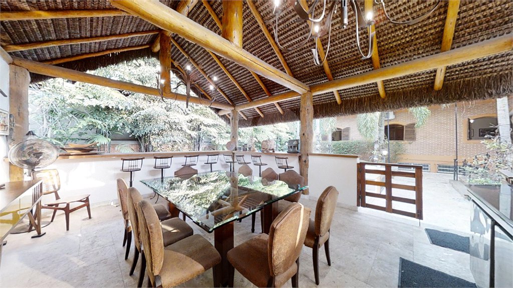 Casa à venda com 4 suítes em Jardim Marajoara, São Paulo, SP