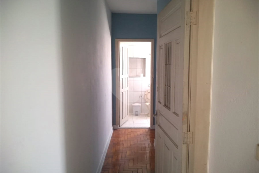 Sobrado à venda com 3 quartos em Vila Nivi, São Paulo, SP