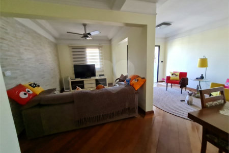 Apartamento à venda com 3 quartos, sendo 2 suítes,  em Vila Mogilar, Mogi das Cruzes, SP