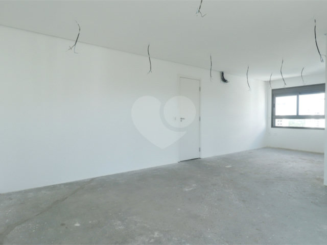 Apartamento à venda com 3 quartos, sendo 2 suítes,  em Brooklin, São Paulo, SP