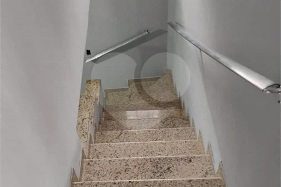 Vende-se casa na Vila Santa Catarina - Excelente oportunidade para investimento e geração de renda