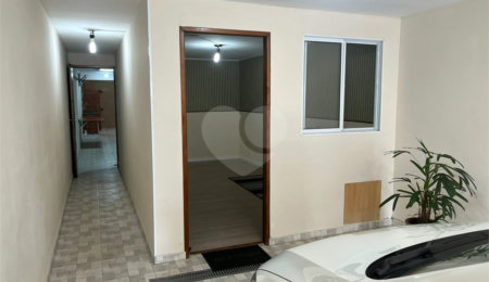 Sobrado à venda com 3 quartos, sendo 1 suíte,  em Osvaldo Cruz, São Caetano do Sul, SP