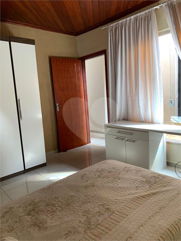 Casa de 3 quartos em Ibaté - SP
