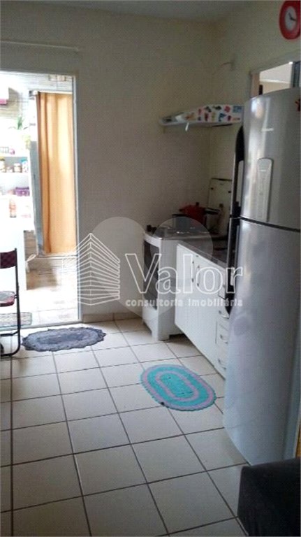 Casa em condomínio com 3 dormitórios