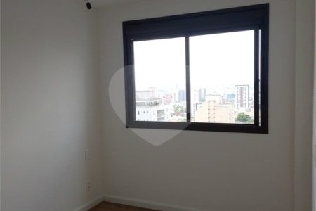 Apartamento à venda no bairro Ipiranga.