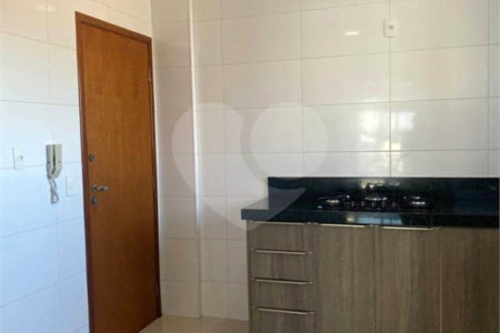Apartamento para venda e locação no Edifício Residencial Oswaldo Ienco