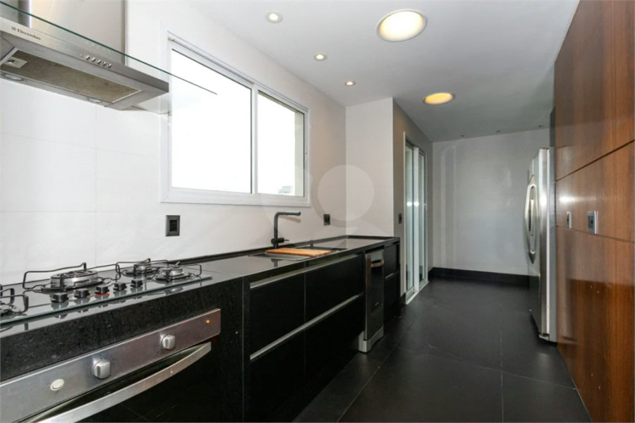 Vila Clementino - 161 m² | 2 dormitórios, com possibilidade de 3 | suíte master | 3 vagas | depósito