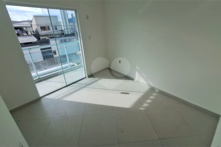 Excelente Casa Duplex | 2 Suítes | Garagem Subterrânea | Próxima ao West Shopping