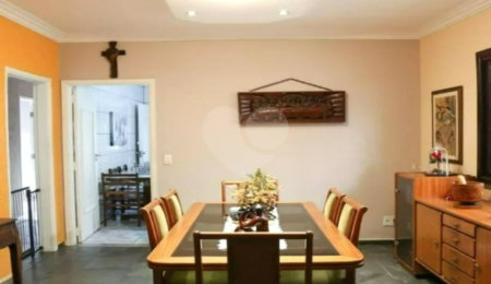 Casa à venda com 4 quartos, sendo 1 suíte, em Parque Jabaquara, São Paulo, SP