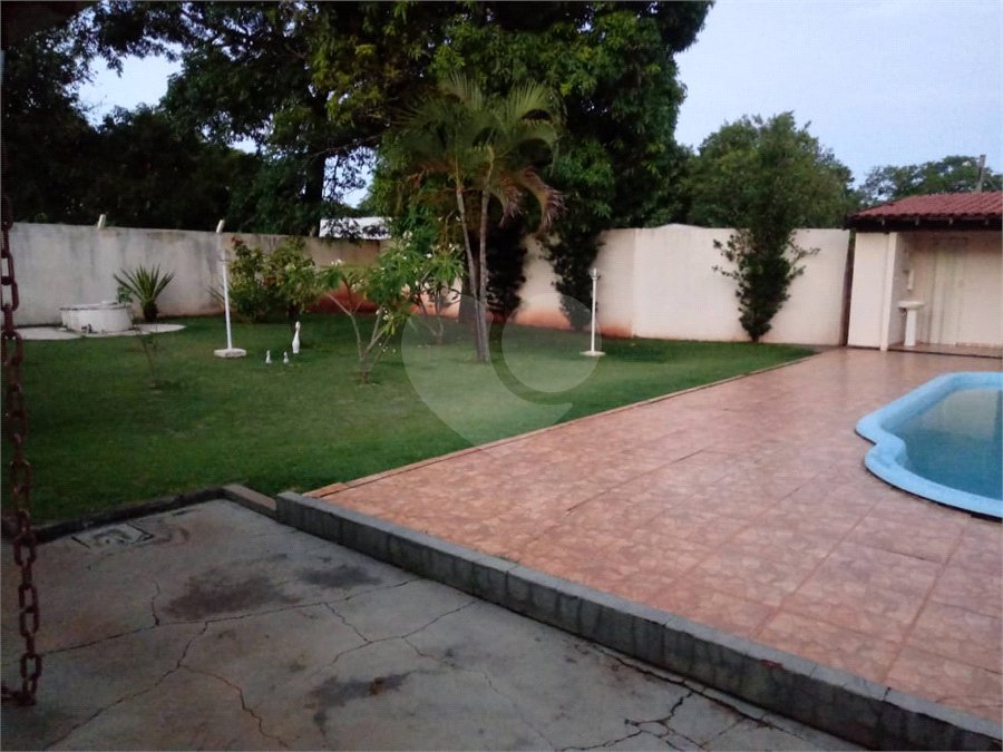 Chácara Balneário do 29 com piscina.