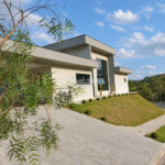 Casa à venda com 3 quartos, sendo 1 suíte,  em Condominio Quintas da Boa Vista, Atibaia, SP