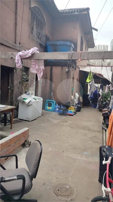 Casa à venda com 3 quartos, sendo 1 suíte,  em Bom Retiro, São Paulo, SP