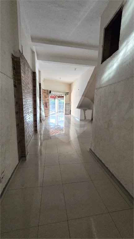 Salão 110m² comercial na Lucas Nogueira Garcez - Atibaia- SP