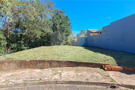 Terreno à venda no Parque Fehr – Segurança, qualidade de vida e natureza em perfeita harmonia!