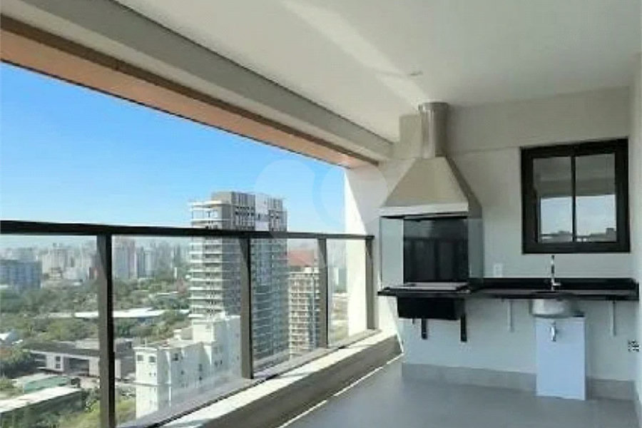 Cobertura em Moema com 4 suítes, Varanda Gourmet e 3 vagas de Garagem.