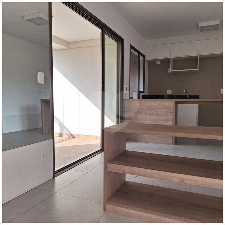 Excelente studio à venda, 45 m², novo, apresentando armários planejados, ar-condicionado e lazer total