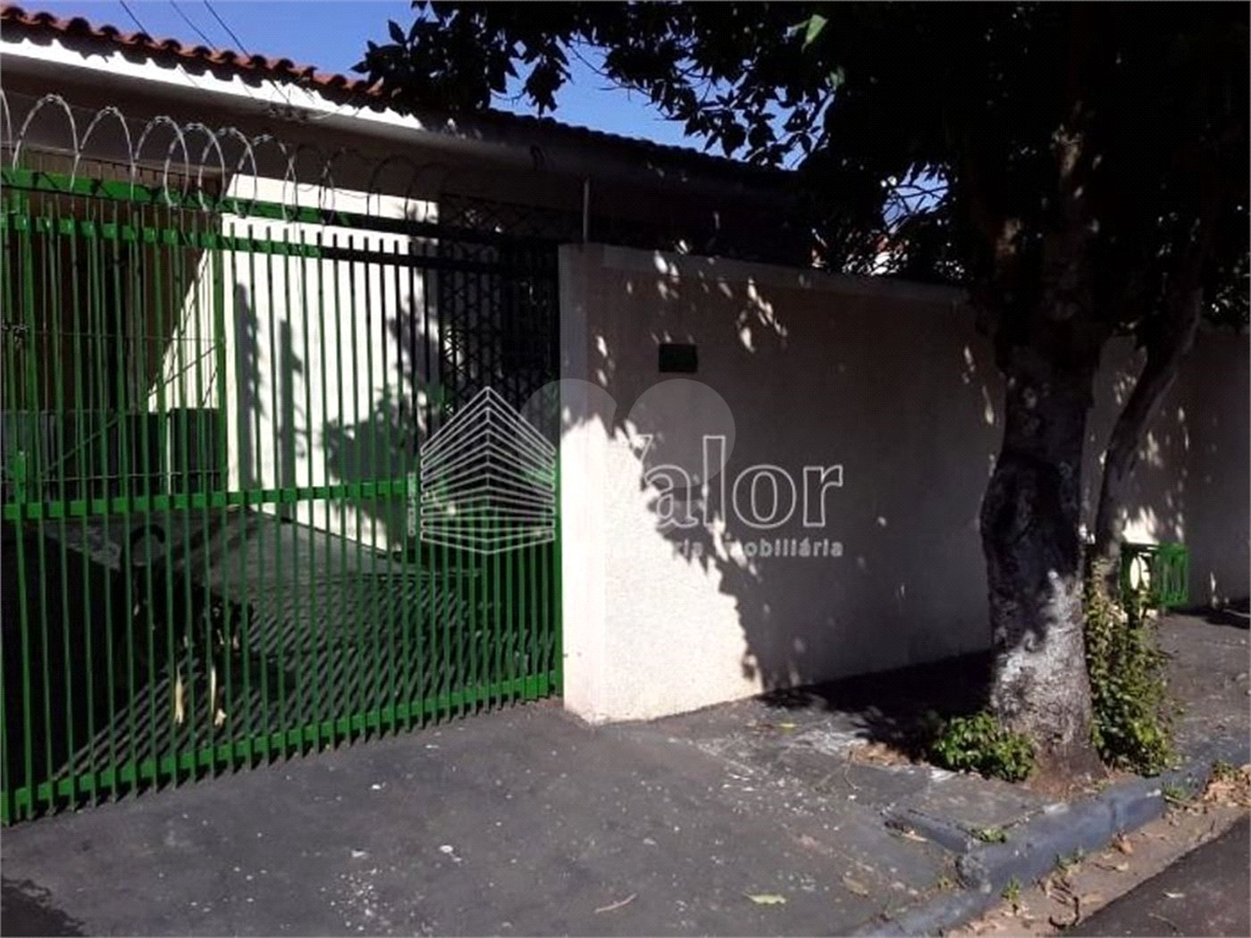 Casa Térrea à Venda