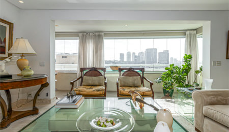 Apartamento à venda com 4 quartos, sendo 3 suítes,  em Real Parque, São Paulo, SP
