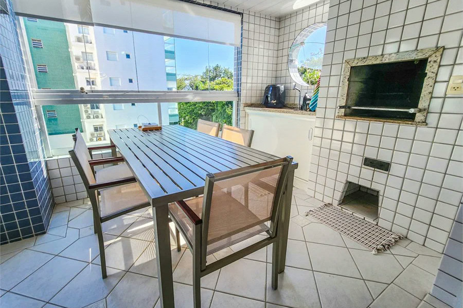 Apartamento à venda com 3 quartos, sendo 1 suíte, em Riviera de São Lourenço, Bertioga, SP