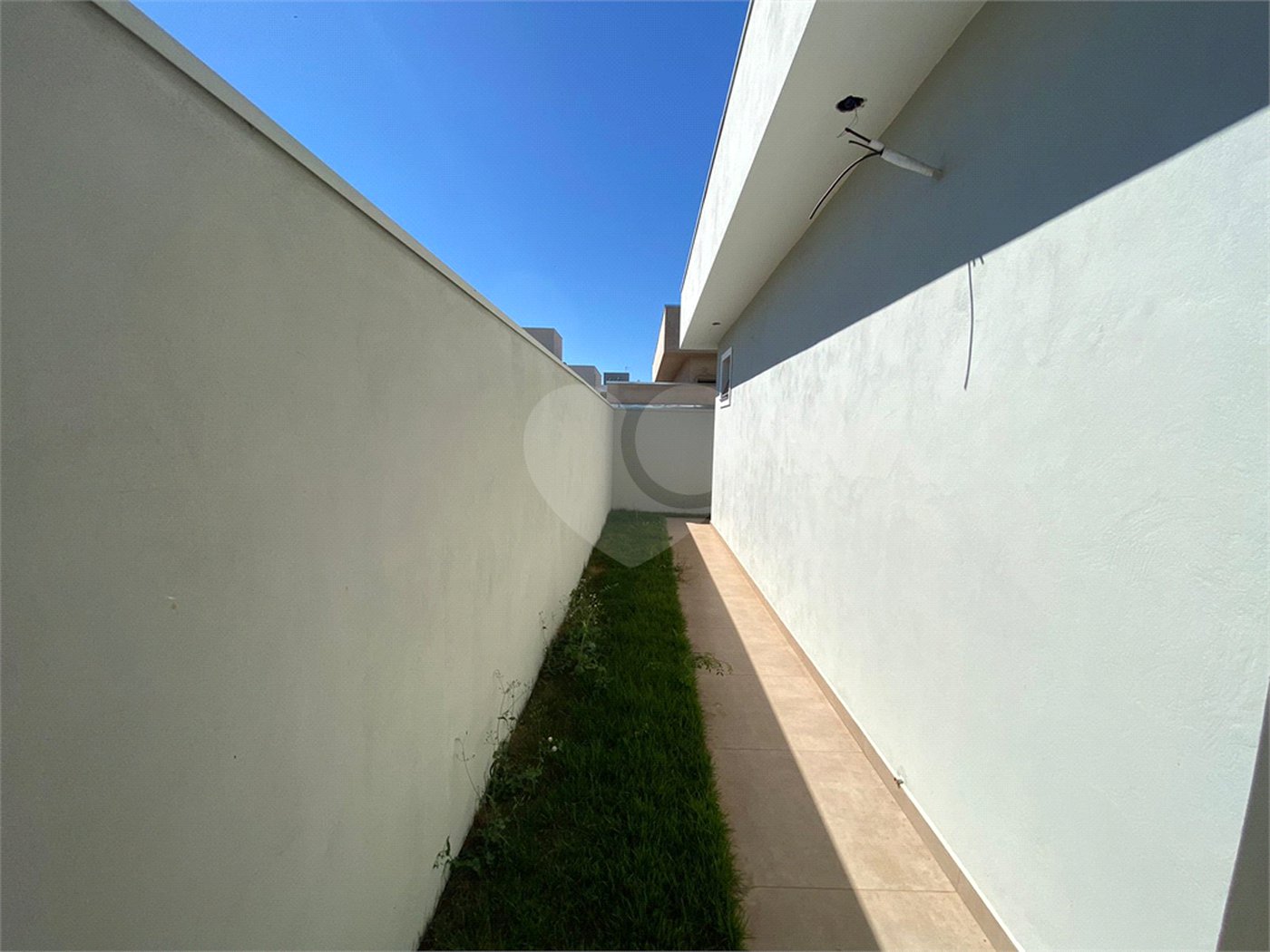 Casa térrea para venda no condomínio Residencial Quebec