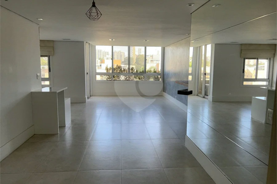 Apartamento à venda com 3 quartos, sendo 2 suítes, em Panamby, São Paulo, SP