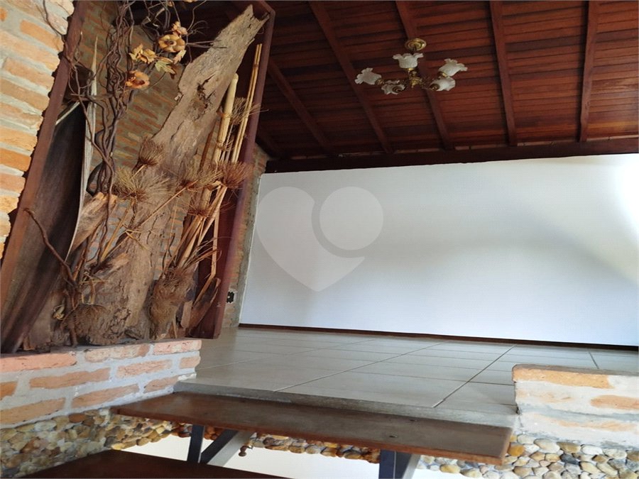 Sobrado à venda em Araras – Santa Olivia II 3 dormitórios 1 suíte