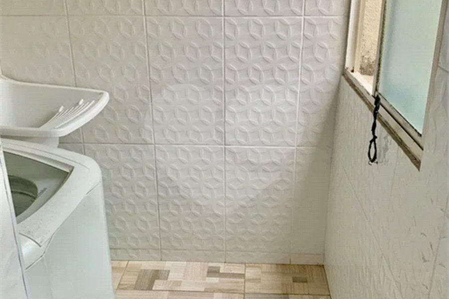 LINDO APARTAMENTO COM 02 DORMITÓRIOS.