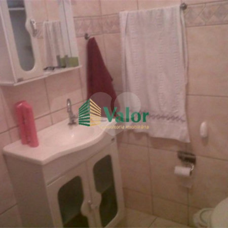 Casa térrea à venda no Jardim Tangará