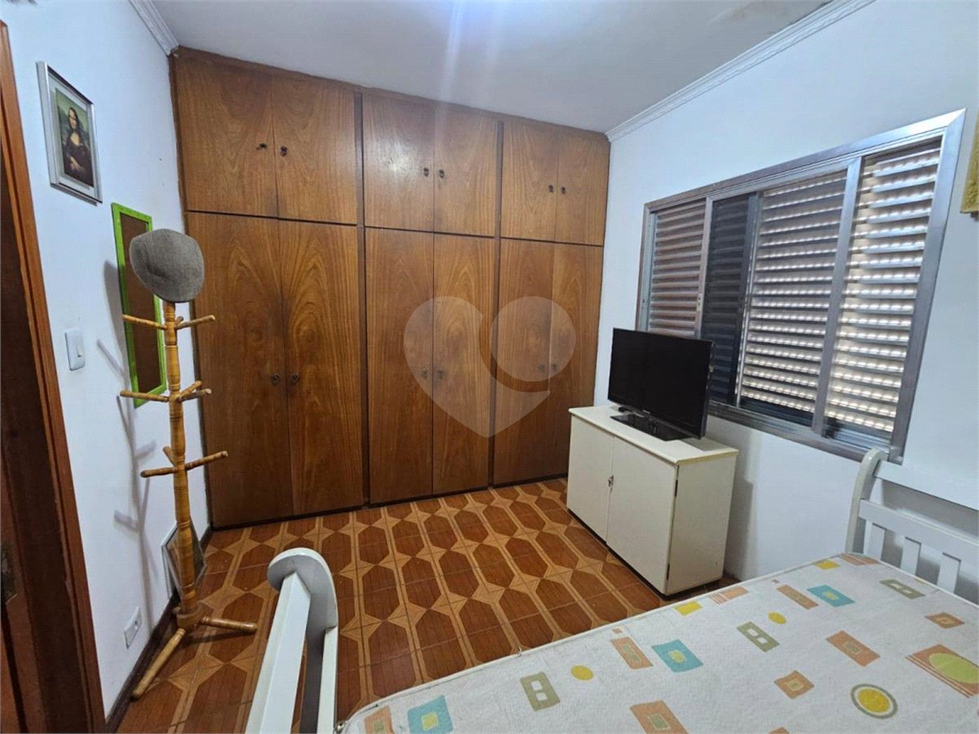 Casa Térrea na Vila Formosa de 233m2 com 3 dorms, 1 suíte, 3 banheiros e 4 vagas. Estuda permuta.