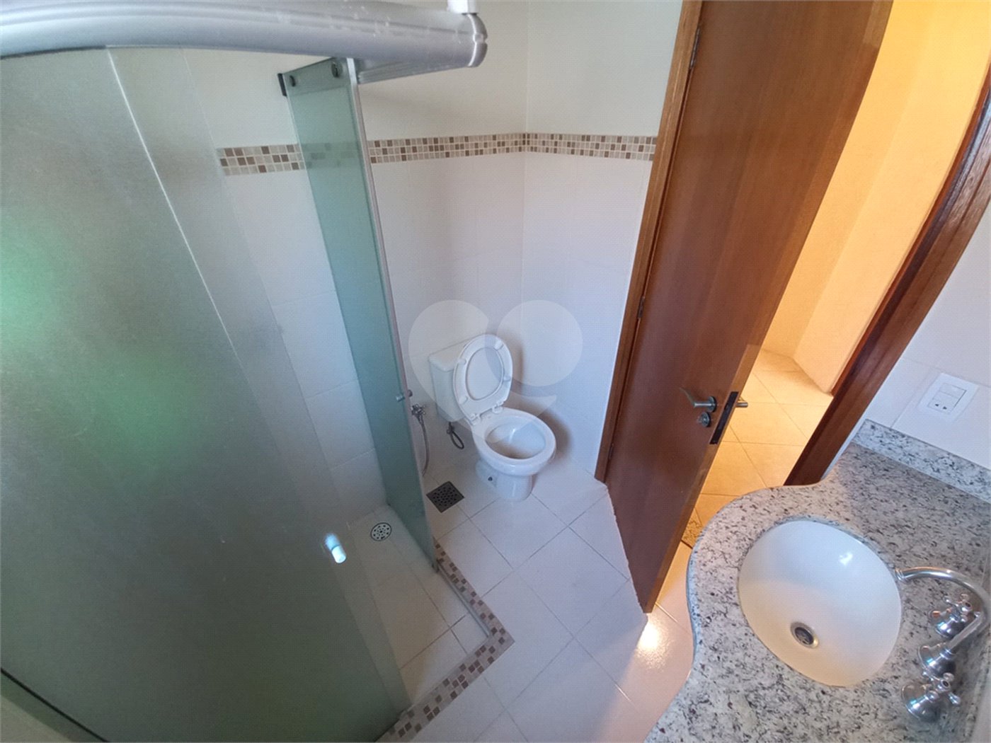 Casa Térrea no Condomínio Damha I,