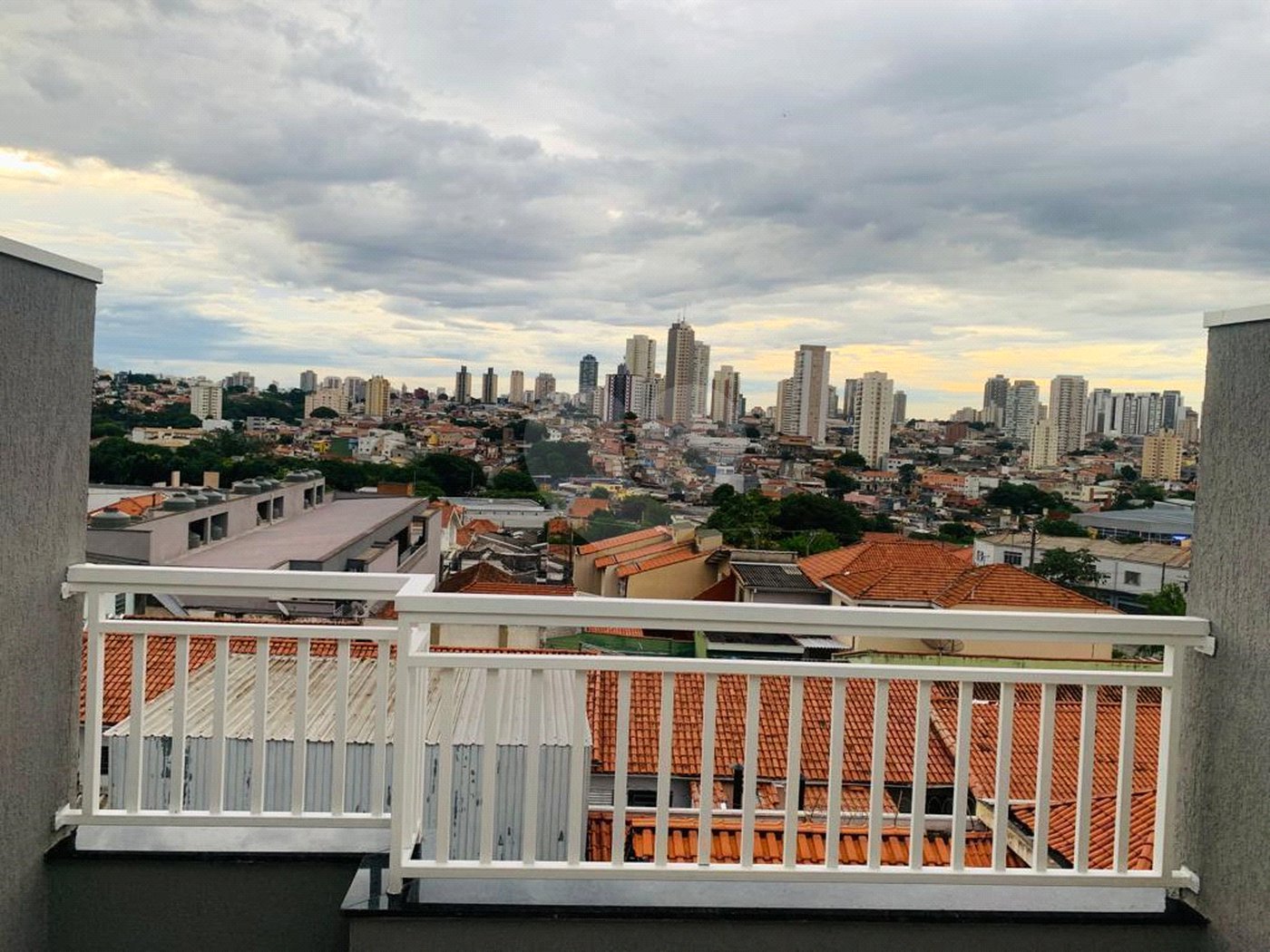 Sobrado á venda - Vila Moinho Velho!