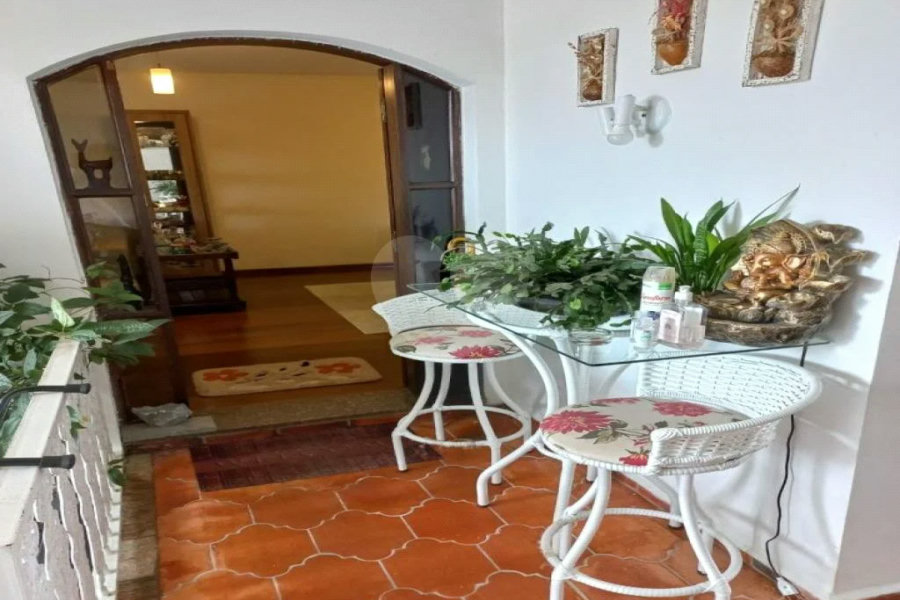 Casa à venda com 3 quartos, sendo 2 suítes, em Jardim Oriental, São Paulo, SP