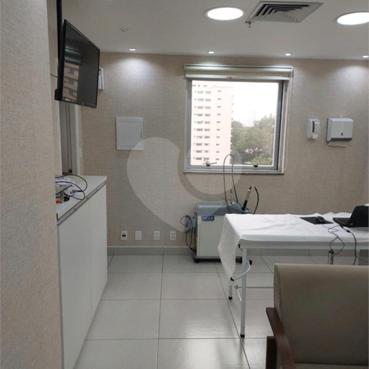 Salas comerciais ideal para clinica médica, escritório de advocacia e etc.