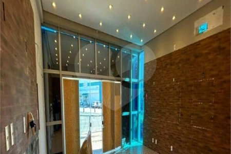 SALÃO COMERCIAL PARA LOCAÇÃO EM INDAIATUBA SP! - Av. Pres. Kennedy! - Salão comercial de 89,64 m² no térreo do Edifício Granada une modernidade, conforto e a melhor localização de Indaiatuba. Destaques do Imóvel: - Espaço Amplo: Salão principal com excelente iluminação natural. - Infraestrutura: