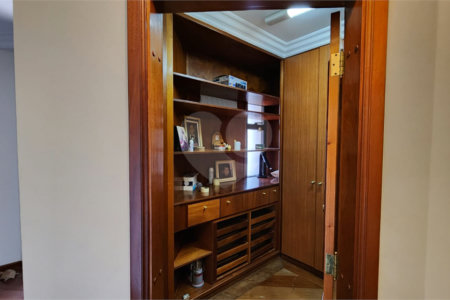 APTO 4 DORM (SUÍTES) E 5 GARAGENS NA SAÚDE
