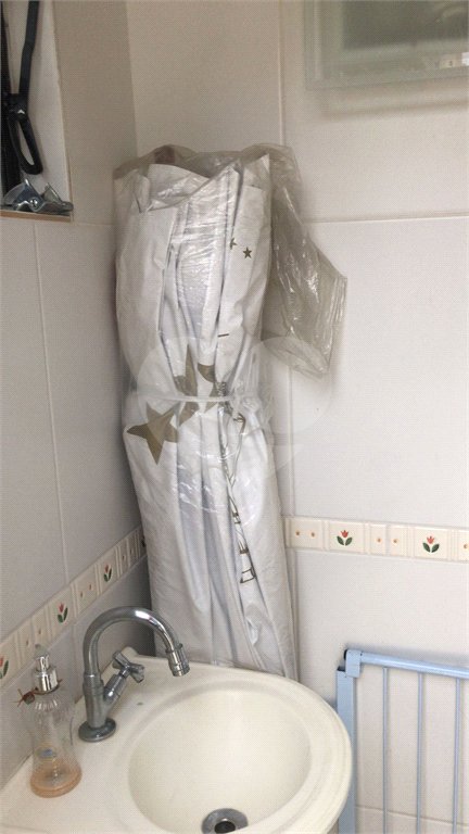 Casa à venda com 3 quartos, sendo 1 suíte,  no condomínio Felipe, São Paulo - SP