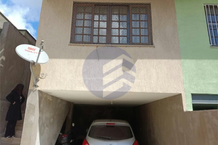 Casa à venda com 3 quartos, sendo 1 suíte, em Butantã, São Paulo - SP
