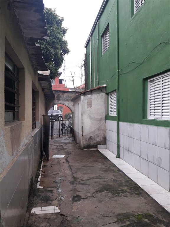 Terreno à venda de 251m² na Chácara Inglesa