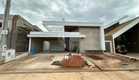 Casa à venda com 3 quartos, sendo 1 suíte,  no condomínio Swiss Park, São Carlos - SP