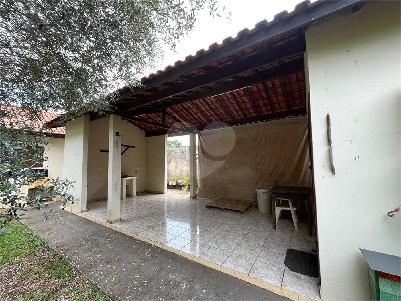 Chácara Espaçosa no Santa Rita com Área Gourmet, Sauna e Árvores Frutíferas