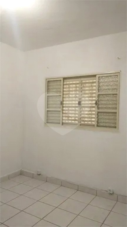 CASA A VENDA COM 125M², 2 DORMITÓRIOS, 1 BANHEIRO, 1 VAGA, TAUBATÉ/SP.
