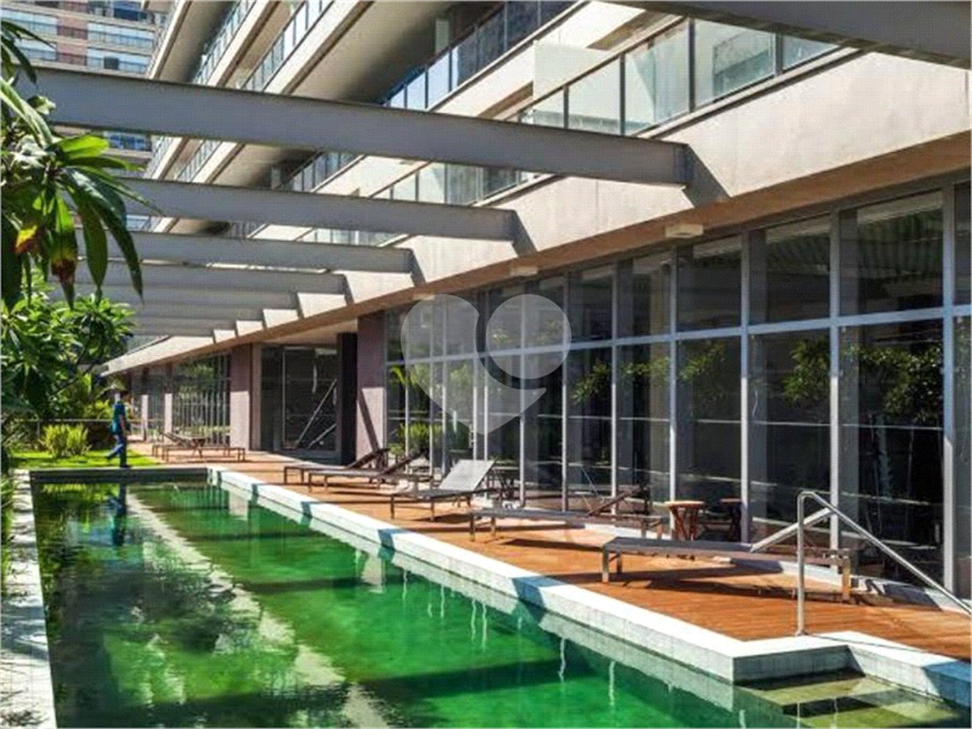 EXCELENTE OPORTUNIDADE DE LOCAÇÃO DA VILA NOVA CONCEIÇÃO, APTO. 72 M2 MOBILIADO, 1 DORM COM SUÍTE, 2 VAGAS COM DEPÓSITO