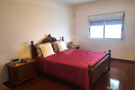 Casa para alugar com 4 quartos, sendo 2 suítes,  em Alto da Boa Vista, São Paulo, SP