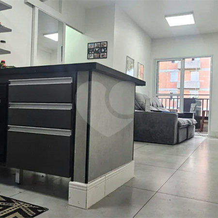 Apartamento à venda Campo Belo, 74 m², 3 dormitórios, 1 suíte, varanda gourmet, 2 vagas, depósito